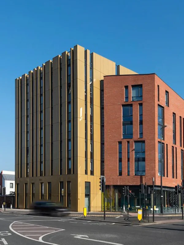 luxurio-exterior-800×600